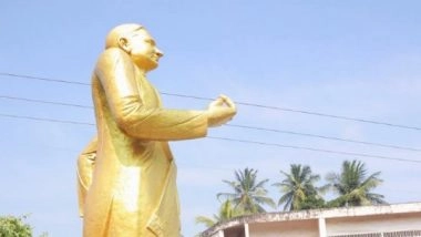 World News | Angry Protesters Pull Down Statue of DA Rajapaksa, Father of Rajapaksa Brothers