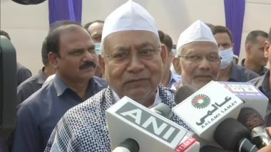 Eid-Ul-Fitr 2022: Bihar CM Nitish Kumar Attends Eid Namaz in Patna; Says 'May the Brotherhood Stay'