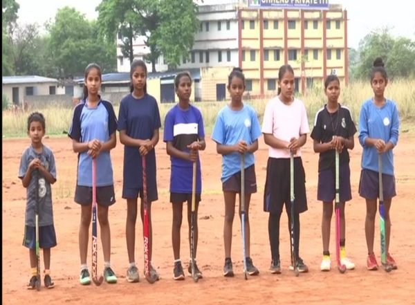 Sports News | Craze for Hockey Among Children in Rourkela as City Gears Up for Men's World Cup in 2023