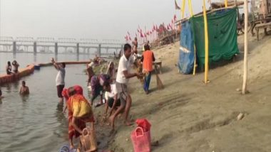 Uttar Pradesh: Inspired by PM Narendra Modi’s Vision, Volunteers in Prayagraj Take Initiative To Clean Ganga Ghat