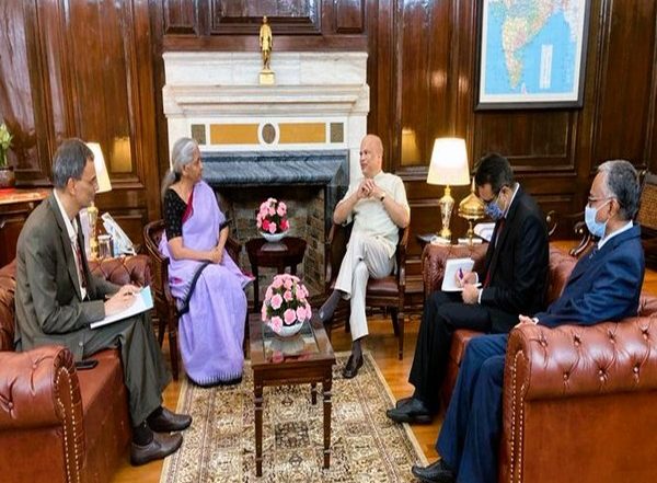 World News | Sri Lanka Seeks Another USD 500mn Credit from India for Fuel