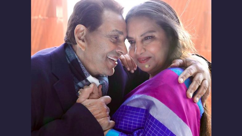 Rocky Aur Rani Ki Prem Kahani: Dharmendra Pens Down a Few Beautiful Lines As He Shares a Lovely Picture With His Co-Star Shabana Azmi (View Pic)