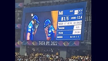 MS Dhoni Playing For MI? After Powercut, Wankhede Scoreboard Shows CSK Skipper Batting For Mumbai Indians During IPL 2022 Encounter