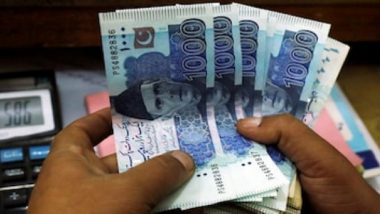 Pakistani Rupee Falls to Record Low of PKR 200 Against US Dollar