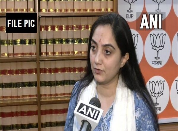 BJP Spokesperson Nupur Sharma Booked Over Remark on Prophet Muhammad During a Television Show (Watch Video)