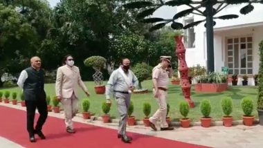 'No Seats for MPs': Harsh Vardhan, Former Union Minister, Walks Out of Delhi LG Vinai Kumar Saxena's Swearing-in Ceremony (Watch Video)