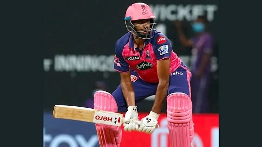 Ravichandran Ashwin’s Bizarre Batting Stance Triggers a Memes Fest on Social Media