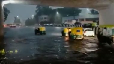 Karnataka Rains 2022: Heavy Rainfall Leads to Waterlogging at Okalipuram Underpass in Bengaluru (Watch Video)