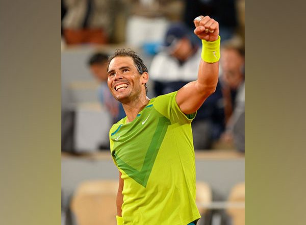 Sports News | French Open: Rafael Nadal Completes 300 Grand Slam Wins as He Storms into R3