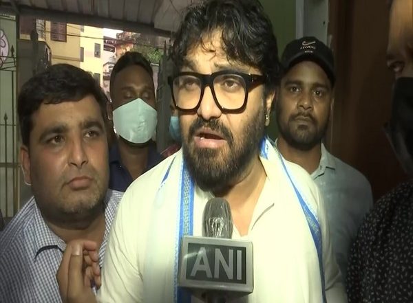 India News | CBI Registers Corruption Case Against Babul Supriyo's Former Staff, Others