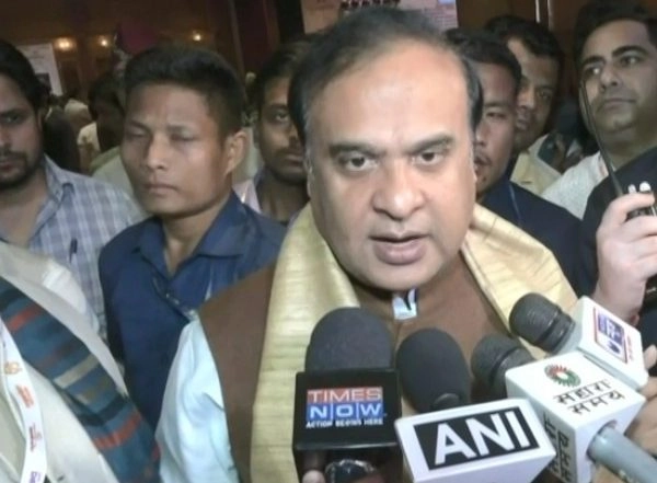 India News | Himanta Biswa Sarma Accuses Rahul Gandhi of Encouraging 'separatist Elements' by Describing India as Union of States