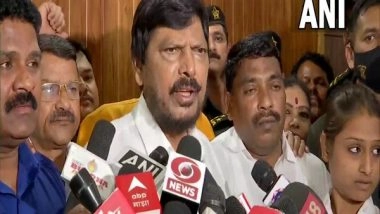 India News | Hanuman Chalisa Row: Rana Couple Has Full Right to Speak About Injustice Done to Them, Says Union Minister Athawale
