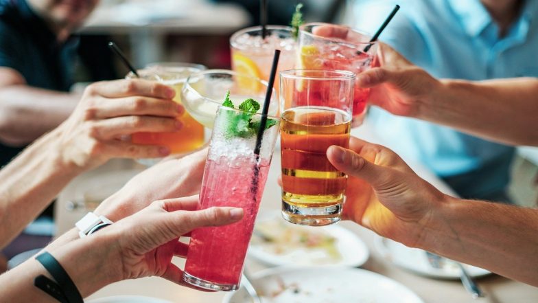 Delhi Government in Preparation To Allow Bars To Serve Liquor Till 3 AM, Says Source
