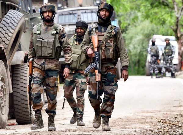 India News | J-K: Encounter Underway in Kulgam Between Security Forces, Terrorists