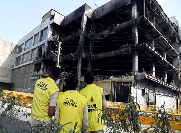 India News | Mundka Fire Case: North DMC Suspends 2 Officers Including Licensing Inspector
