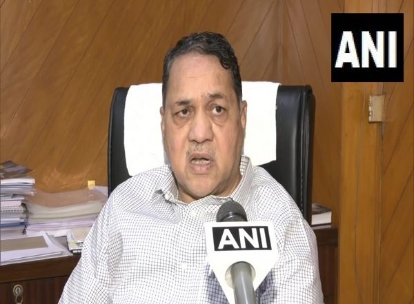 India News | Aryan Khan Case: Maharashtra Home Min Demands Action Against Ex-NCB Official Sameer Wankhede
