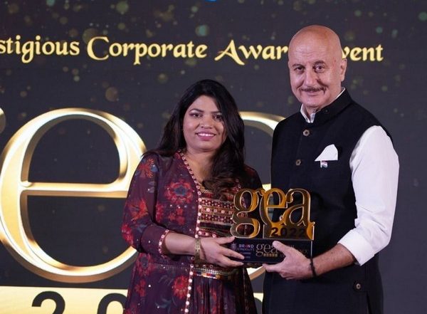 Business News | Meribindiya International Academy Was Honoured with the Best Beauty and Wellness Training Institute of the Year Award by Renowned Film Actor Anupam Kher