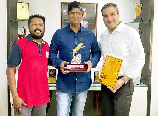 Business News | UV Films Guthlee Ladoo Received Best Director Award at 27th Kolkata International Film Festival