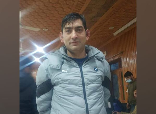Kashmiri Pandit Shot Dead by Terrorists At His Office in Jammu and Kashmir