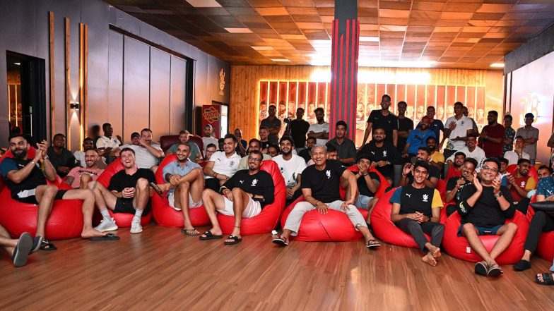 RCB Players Gather Together To Watch Mumbai Indians vs Delhi Capitals IPL 2022 Match