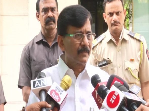 India News | Reading Hanuman Chalisa, Turning off Loudspeakers Won't Solve Kashmiri Pandits' Issue, Says Shiv Sena's Sanjay Raut - Vimarsana News