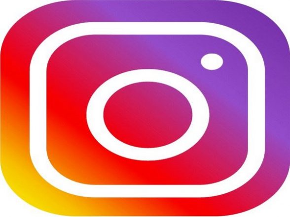 Tech News | Instagram Introduces New Slightly Tweaked Logo - Vimarsana News