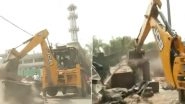 Delhi Anti-Encroachment Drive: Municipal Corporation Demolish Illegal Encroachments in Mangolpuri, New Friends Colony Area (Watch Video)