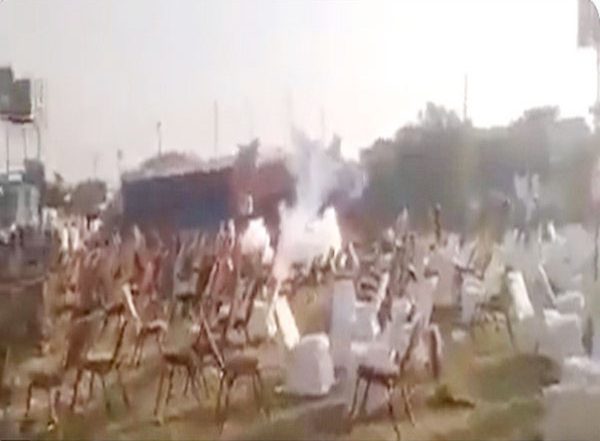 World News | Pakistan: Police Resort to Tear Gas, Baton-charge PTI Workers Ahead of Sialkot Rally