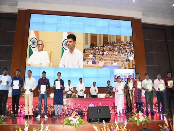 India News | Odisha CM Calls Upon College Teachers to Develop Problem-solving Attitude Among Students - Vimarsana News
