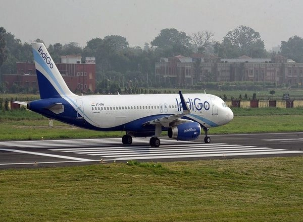 India News | Delhi-bound IndiGo Flight Returns to Guwahati Due to Suspected Bird Hit After Takeoff
