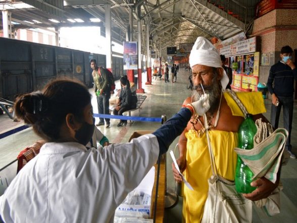 India News | India's Active COVID Cases Breach 1 Lakh Mark with 4,313 Fresh Infections - Vimarsana News
