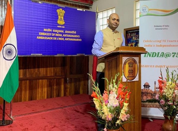 World News | Indian Embassy in Madagascar Begins Free Hindi Classes for Language Enthusiasts