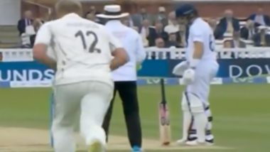 Joe Root’s Bat Freakishly Stands on Its Own During ENG vs NZ 1st Test, Netizens React (Watch Video)