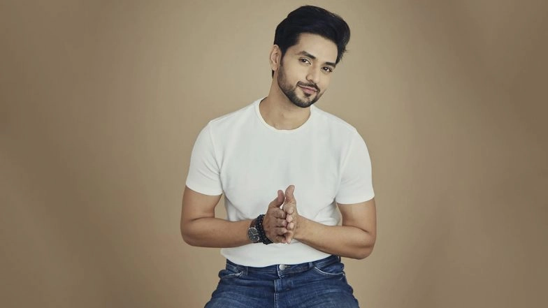 Shakti Arora Performs Daredevil Stunt All by Himself for Kundali Bhagya