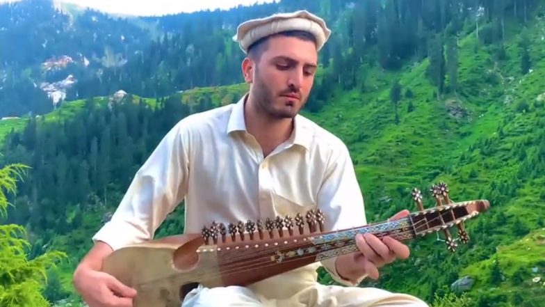 World Music Day 2022: Pakistani Man Siyal Khan's Tuneful Rendition Of 'Mere Haath Mein' on Sarod is a Blessing For the Ears (Watch Video)