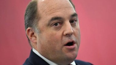 World News | British Defense Chief Pledges to Provide Military Aid for Ukraine