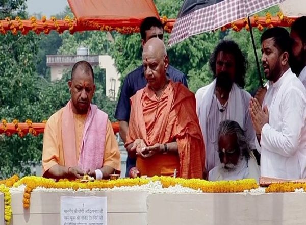 India News | Ayodhya: CM Yogi Lays Foundation Stone of Ram Mandir's 'Garbha Griha'
