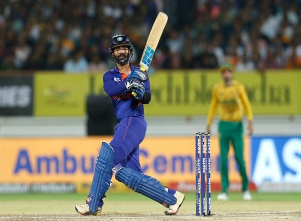Sports News | India Coach Dravid Reveals About Picking Karthik for 'very Specific Skill'