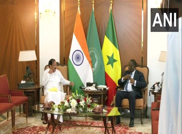 World News | Venkaiah Naidu Meets Senegal President at Presidential Palace in Dakar