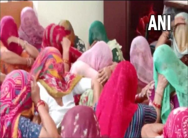 India News | Wanted Him to Come Back: Grief-stricken Family of Bank Manager Killed in J-K's Kulgam