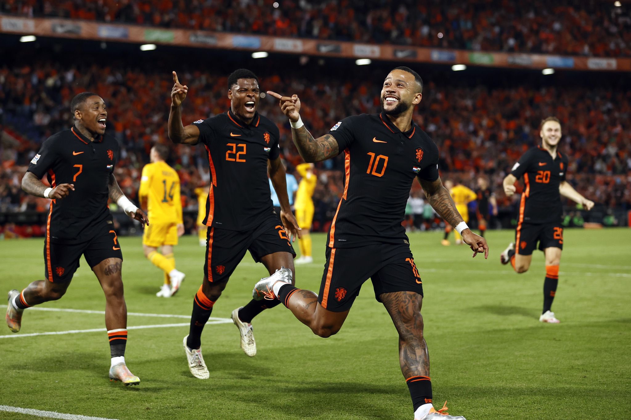 Netherlands Wales, UEFA Memphis Depay Helps Dutch Win a Close Encounter Goal Video Highlights) | ⚽ LatestLY