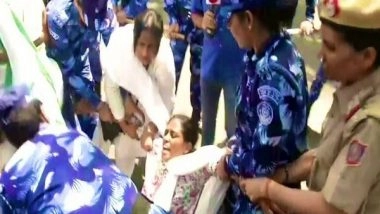 India News | Congress MP Jothimani Hospitalised; Adhir Ranjan Claims She Was Beaten Up by Delhi Police