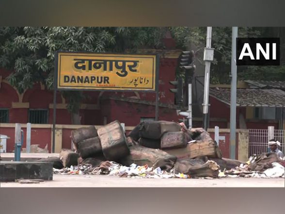 India News | Anti-Agnipath Protest: Role of Coaching Centres Found Behind Violent Protests in Bihar, Says Official - Vimarsana News