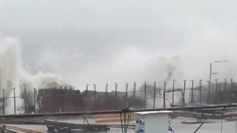 Mumbai Rains: High Tide Hits Marine Drive Amid Heavy Rainfall; Watch Video