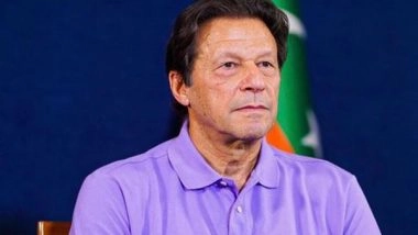 World News | Pak: Imran Asks Bureaucrats, Punjab Police Not to Follow 'illegal' Govt Orders