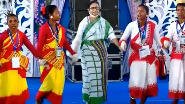 West Bengal CM Mamata Banerjee Dances With Folk Artists at Mass Wedding Ceremony (Watch Video)