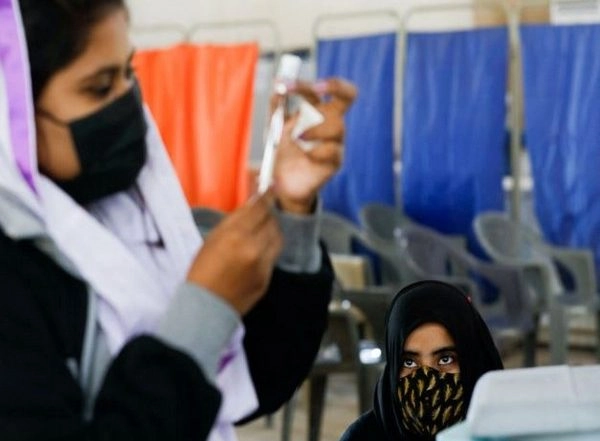 World News | Pakistan Reports 541 New COVID-19 Infections, First Time in Three Months
