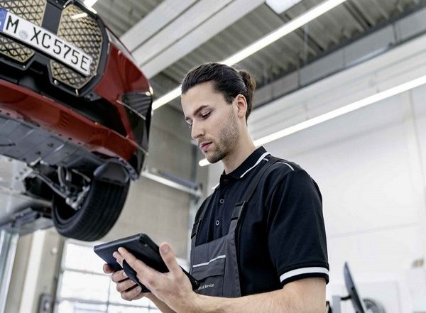Business News | Complete Peace of Mind and Uninterrupted JOY. BMW India to Kick-start Its Pre-Monsoon Service Campaign