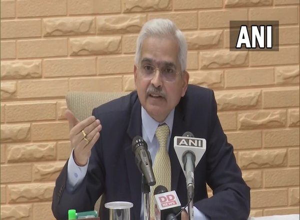 Business News | RBI Governor Advises Indian Entrepreneurs to Adjust to New Business Models