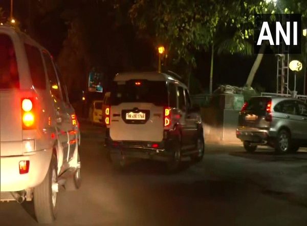 India News | Rahul Gandhi Reaches Delhi's Ganga Ram Hospital to Meet Ailing Mother Sonia Gandhi